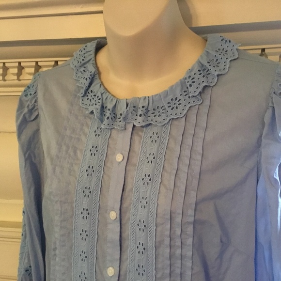 J Crew Women’s Blue Eyelite Long Sleeve Blouse Sz Small $118 - Picture 2 of 10